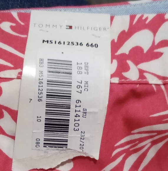 Tommy Hilfiger Floral Pink and White Mini Skirt - Picture 3 of 4
